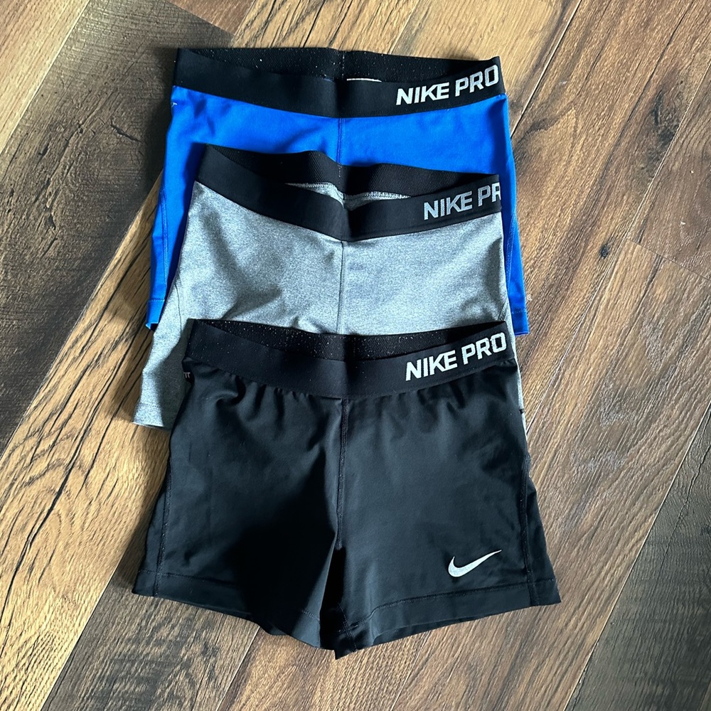 Set of 3 Nike Pro Shorts Size Large